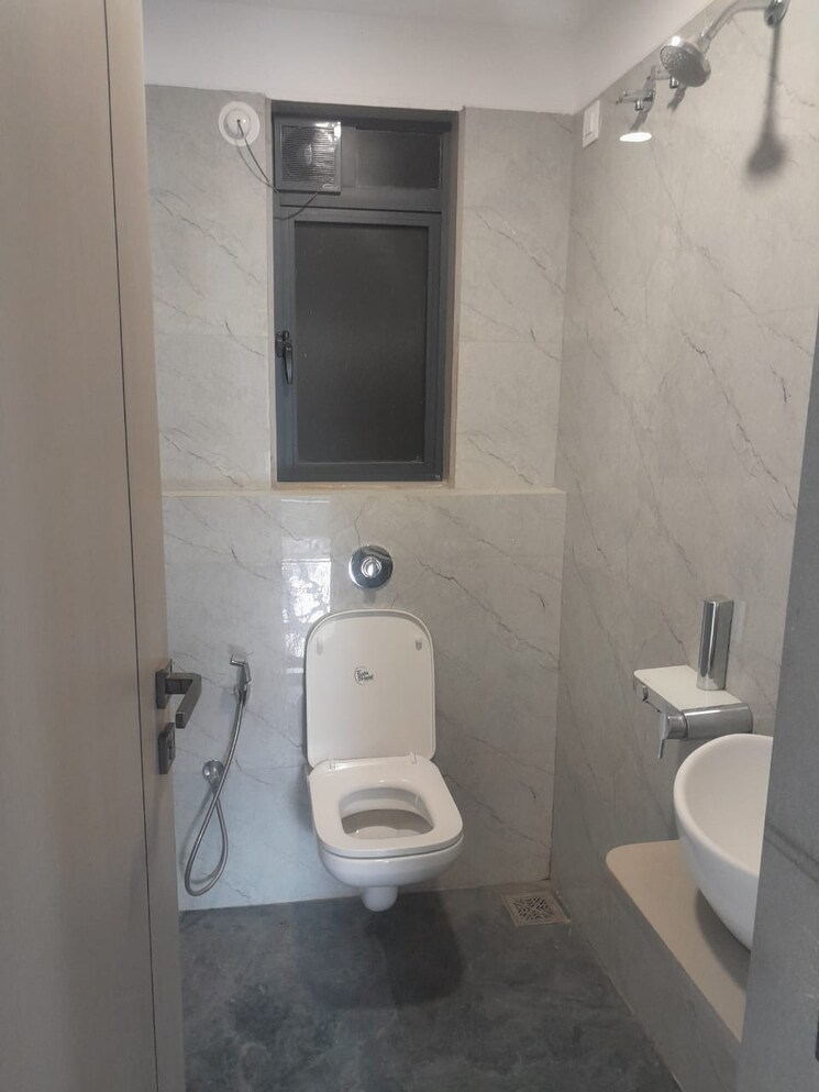 Bathroom, gurukrupa-divyam 3 Bedroom 921 Sq.Ft. Apartment In Ghatkopar East Mumbai 9782484