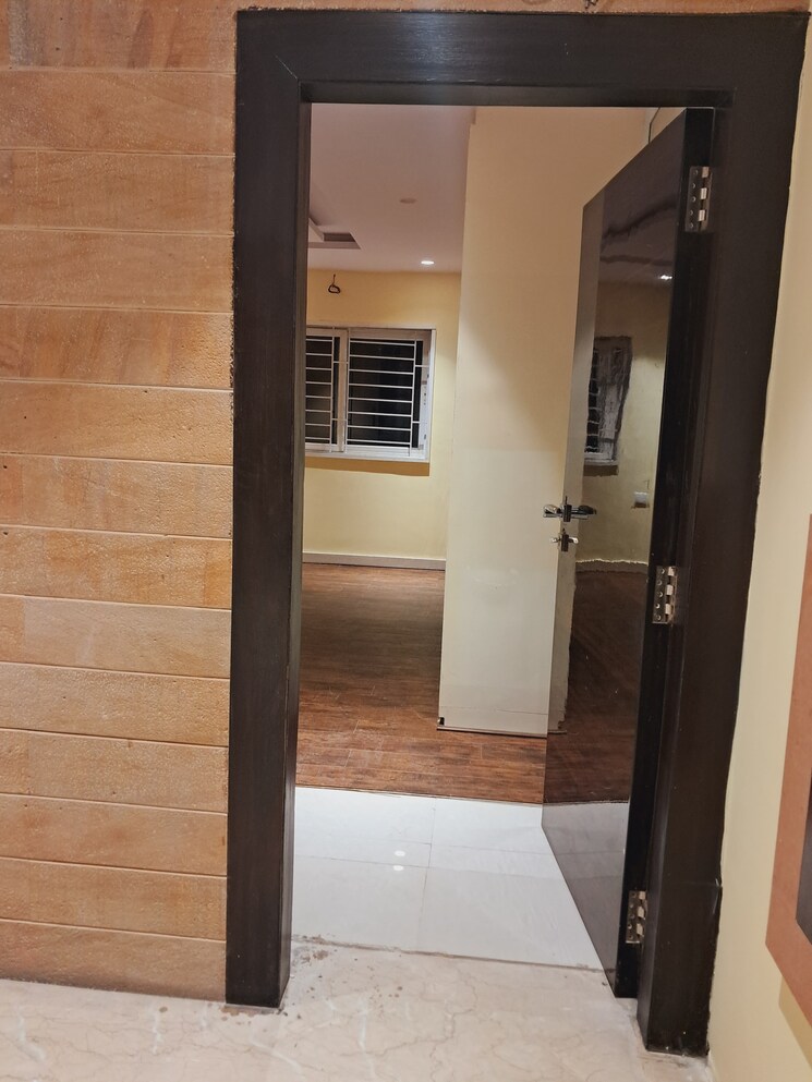 Bathroom, eapl-sri-tirumala-solitaire 4 Bedroom 4240 Sq.Ft. Apartment In Banjara Hills Hyderabad 9782488