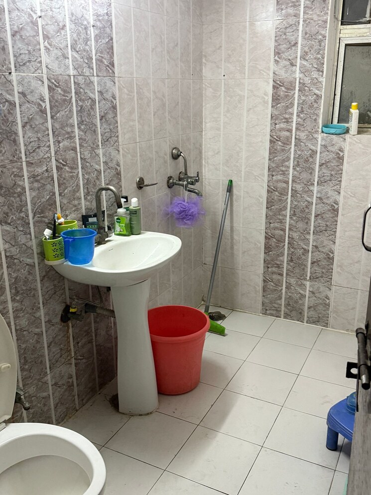 Bathroom, gardenia-gateway 3.5 Bedroom 1700 Sq.Ft. Apartment In Sector 75 Noida 9782521