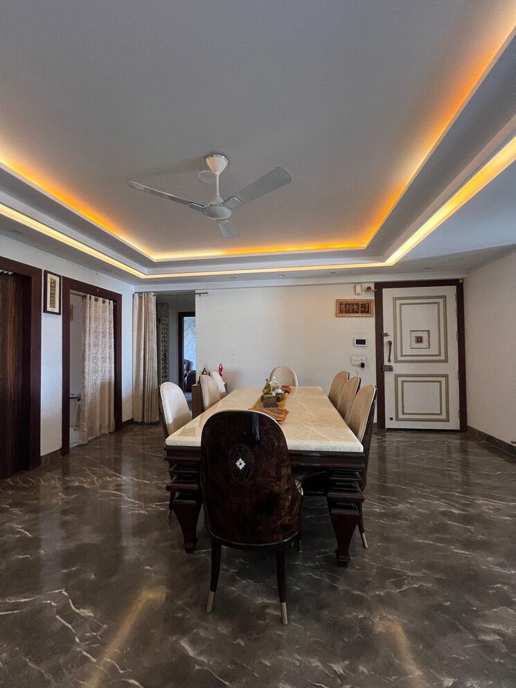  Parking, kendriya-vihar 4 Bedroom 500 Sq.Yd. Builder Floor In Sector 56 Gurgaon 9782516