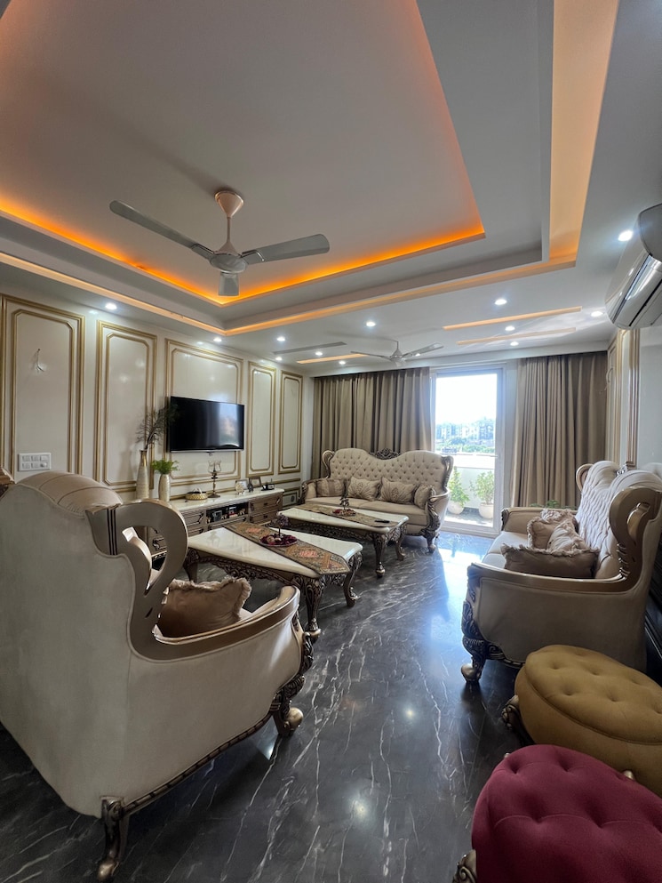 Gym, kendriya-vihar 4 Bedroom 500 Sq.Yd. Builder Floor In Sector 56 Gurgaon 9782516