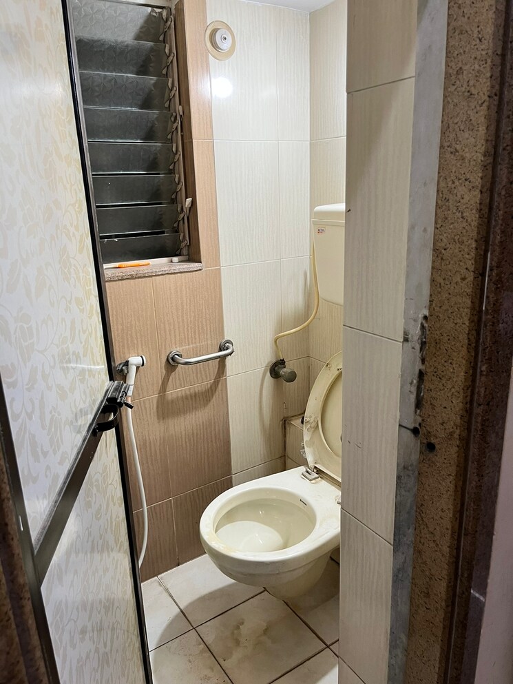 Bathroom, heena-presidency 1 Bedroom 376 Sq.Ft. Apartment In Mira Road Thane 9782509