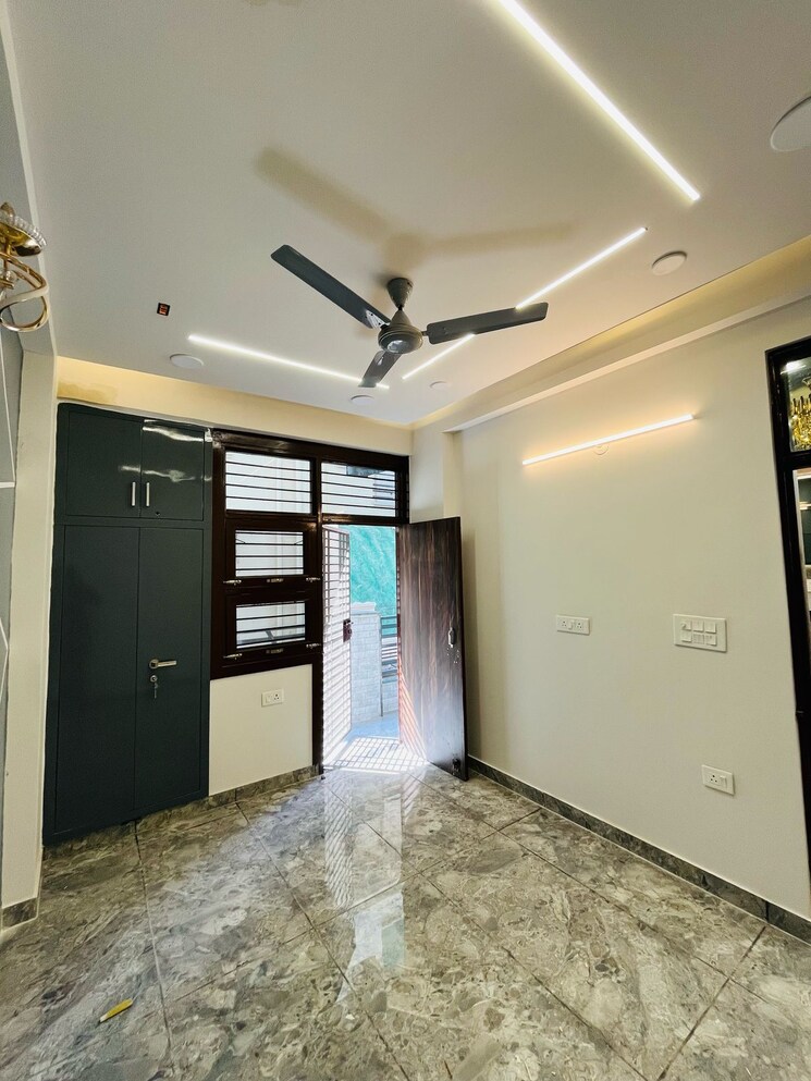 Cover Image, hari nagar ashram 3 Bedroom 1355 Sq.Ft. Builder Floor In Hari Nagar Ashram Delhi 9782690