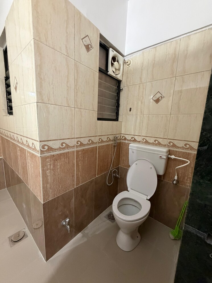 Bathroom, shivalaya-society 2 Bedroom 950 Sq.Ft. Apartment In Pashan Pune 9783333