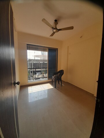Room in 1 BHK Apartment at Aaron Gomaji Kasturi, Ulwe Sector 5 – for Rent