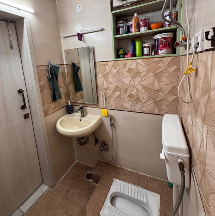 Bathroom, malviya nagar 3 Bedroom 1000 Sq.Ft. Builder Floor In Malviya Nagar Delhi 9783663