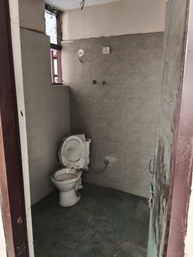 Bathroom, adore-samriddhi 3 Bedroom 645 Sq.Ft. Apartment In Sector 89 Faridabad 9783819