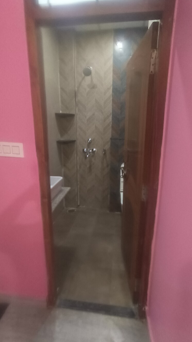 undefined, om-sai-plaza-indira-nagar 2 Bedroom 1000 Sq.Ft. Builder Floor In Indira Nagar Lucknow 9783932