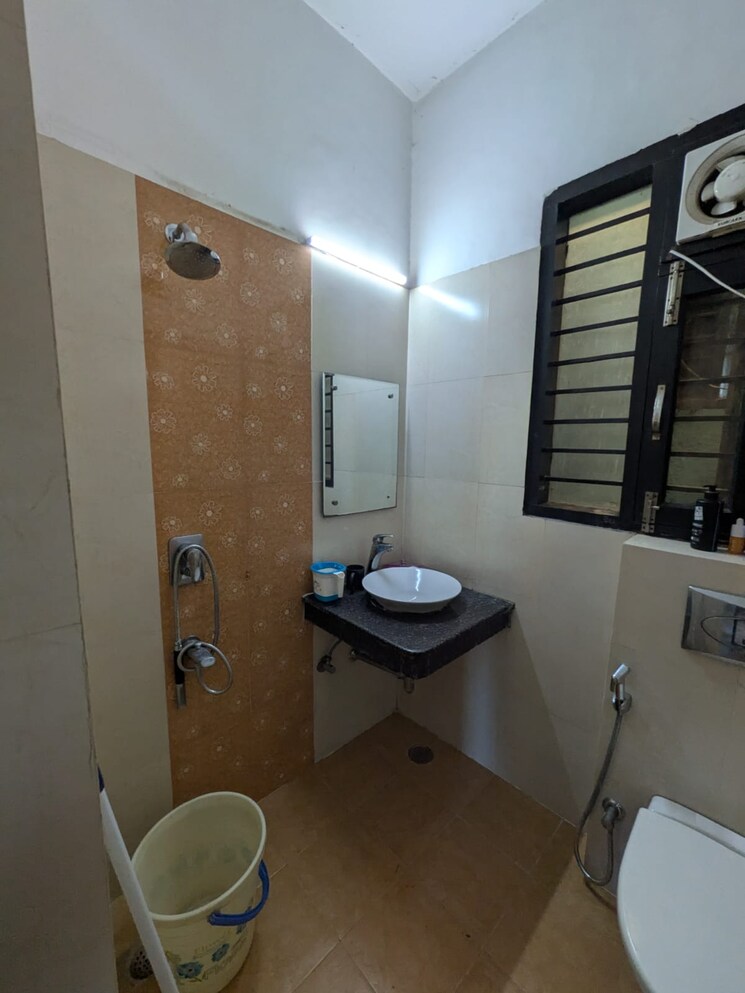Attached Bathroom, sector 23a 3 Bedroom 2000 Sq.Ft. Villa In Sector 23a Gurgaon 9784156