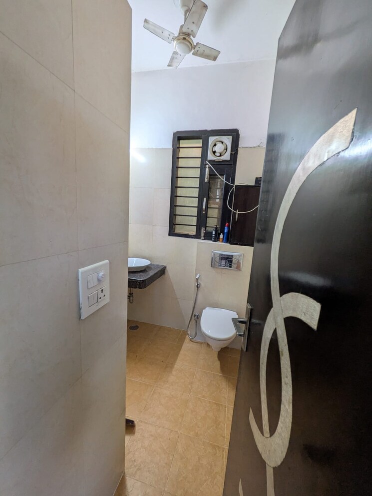 undefined, sector 23a 3 Bedroom 2000 Sq.Ft. Villa In Sector 23a Gurgaon 9784156