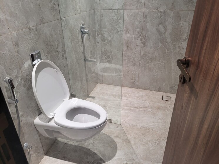 Attached Bathroom, model colony 3 Bedroom 1600 Sq.Ft. Apartment In Model Colony Pune 9784197