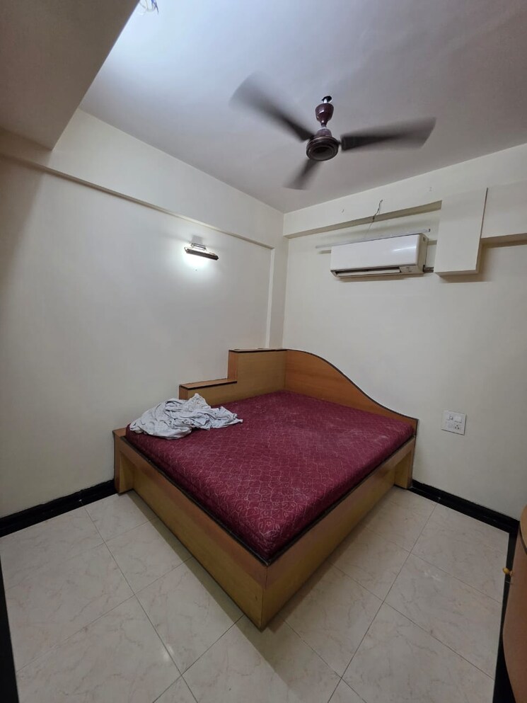 Cover Image, om-vijayshree-apartment 1.5 Bedroom 550 Sq.Ft. Apartment In Vile Parle East Mumbai 9784201