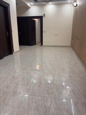 Room in 3 BHK Builder Floor at Sector 89 – for Sale