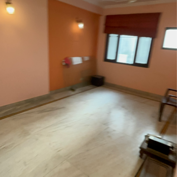 Room in 4 BHK Apartment at Stellar Kings Court, Sector 50 – for Sale