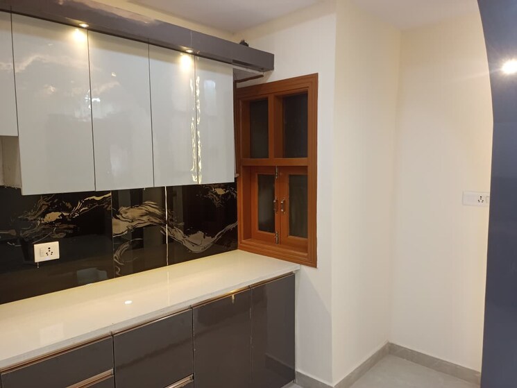 Kitchen, sant nagar 3 Bedroom 1035 Sq.Ft. Apartment In Sant Nagar Delhi 9784204