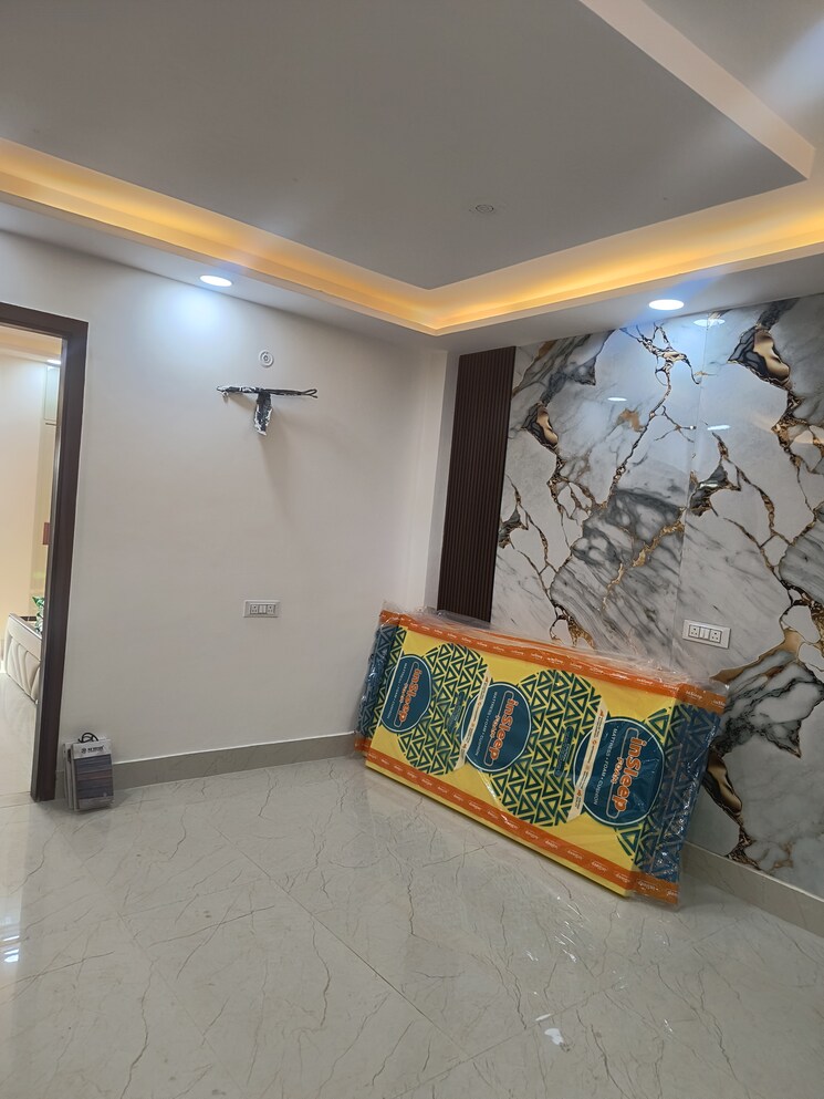 undefined, dwarka mor 3 Bedroom 90 Sq.Yd. Builder Floor In Dwarka Mor Delhi 9784391