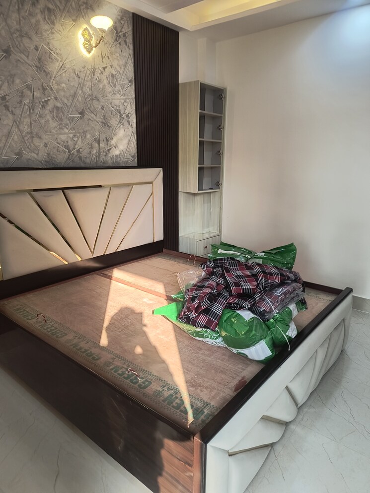 Balcony, dwarka mor 3 Bedroom 90 Sq.Yd. Builder Floor In Dwarka Mor Delhi 9784391