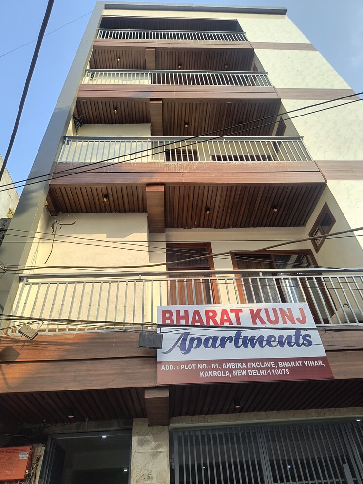 Exterior View, dwarka mor 3 Bedroom 90 Sq.Yd. Builder Floor In Dwarka Mor Delhi 9784391