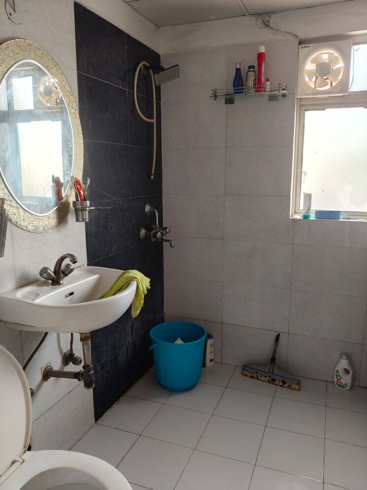 Bathroom, amrapali-crystal-homes 3 Bedroom 1375 Sq.Ft. Apartment In Sector 76 Noida 9784608