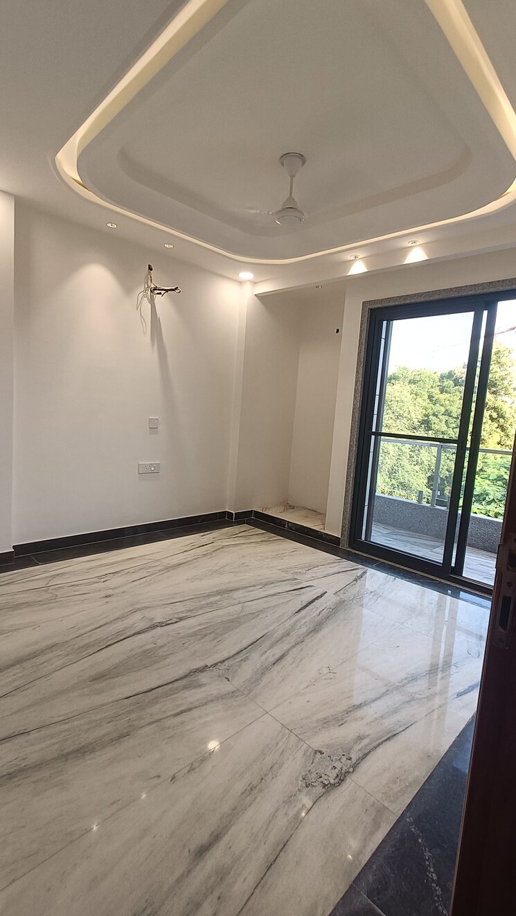 Room, sector 17 dwarka 3 Bedroom 1350 Sq.Ft. Builder Floor In Sector 17 Dwarka Delhi 9784603