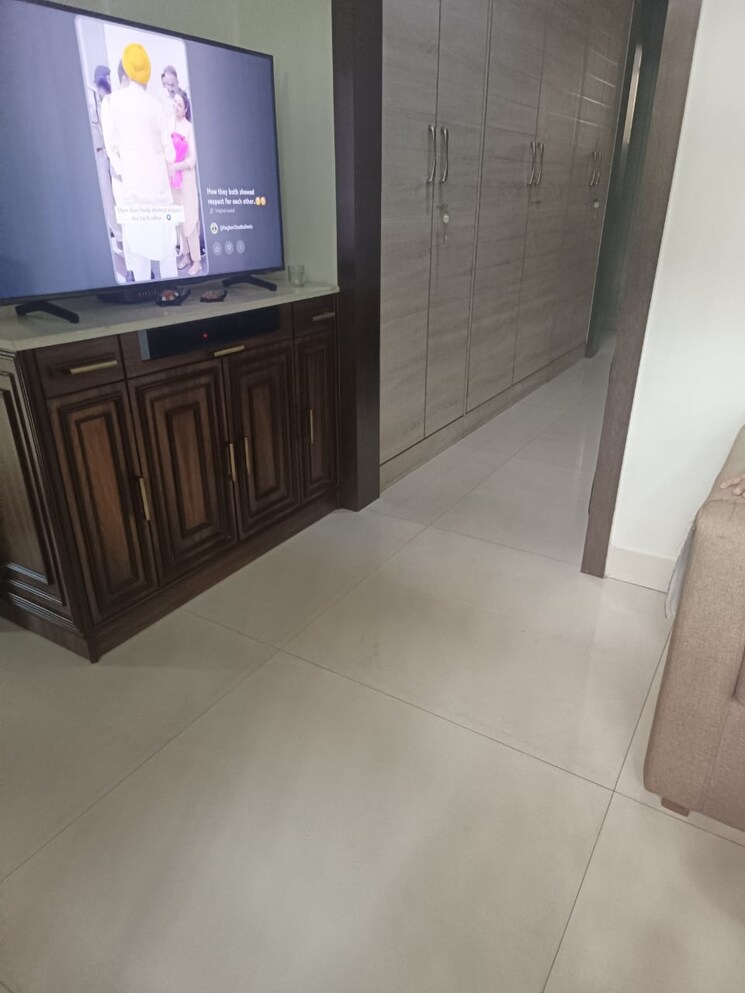 Room, adarsh-nagar-chs-worli 2 Bedroom 600 Sq.Ft. Apartment In Worli Mumbai 9784670