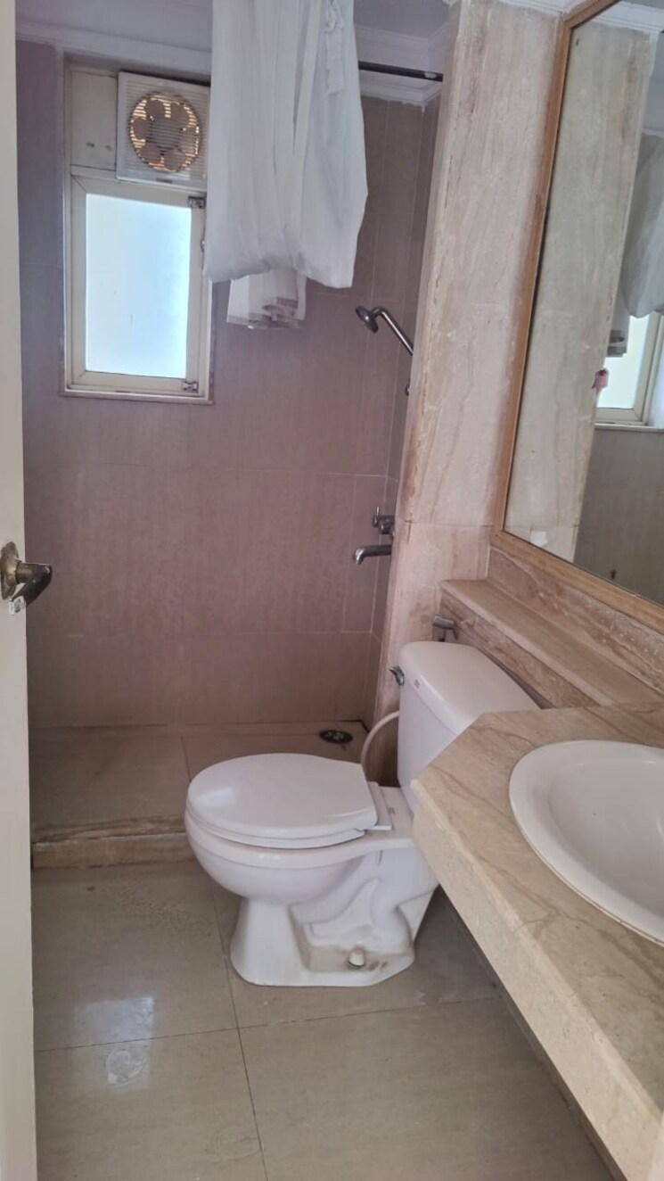 Master Bedroom, hiranandani-verona-co-op-housing-society-ltd 3 Bedroom 1100 Sq.Ft. Apartment In Powai Mumbai 9785027