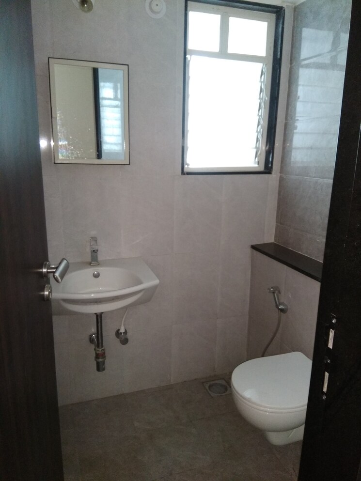 Bathroom, manav-perfect-10 2 Bedroom 1050 Sq.Ft. Apartment In Balewadi Pune 9785238