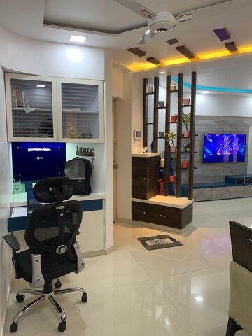 Team Area in 2 BHK Apartment at Kanakia Spaces Sevens, Andheri East – for Sale