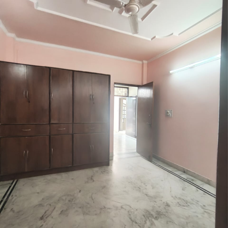 Room, unitech-cyber-park 2 Bedroom 161 Sq.Yd. Builder Floor In Durga Colony Gurgaon 9785439