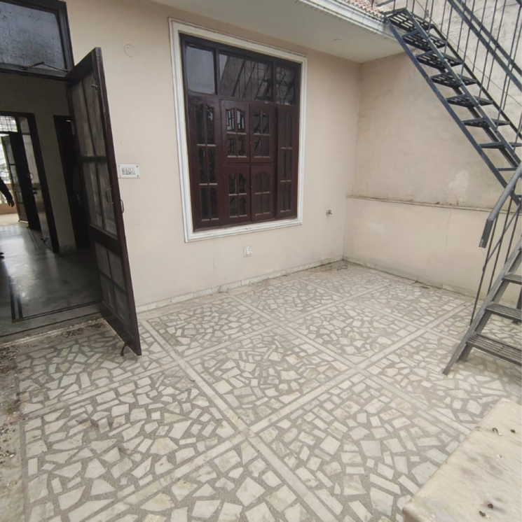  Parking, unitech-cyber-park 2 Bedroom 161 Sq.Yd. Builder Floor In Durga Colony Gurgaon 9785439