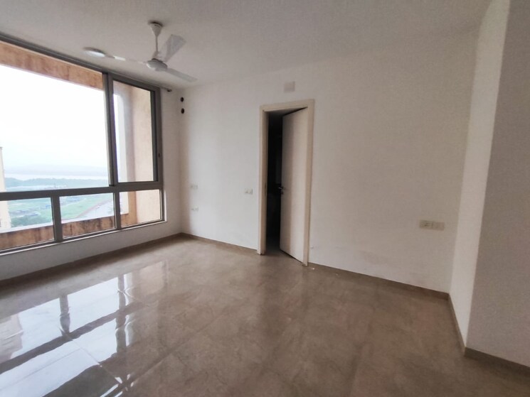 Room, hiranandani-cardinal 2.5 Bedroom 980 Sq.Ft. Apartment In Ghodbunder Road Thane 9785545
