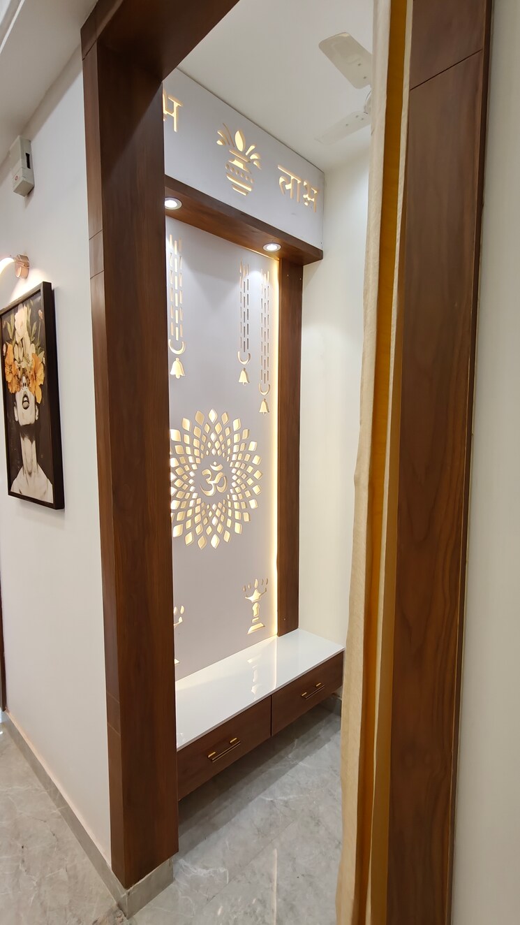 Room, sector 28 4 Bedroom 260 Sq.Yd. Builder Floor In Sector 28 Faridabad 9785701