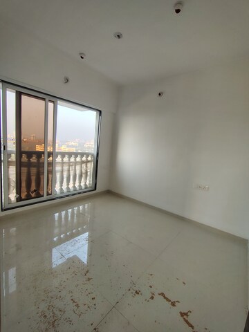 Furnished Amenities in 2 BHK Apartment at Dem Icon, Charkop Sector 2 – for Sale