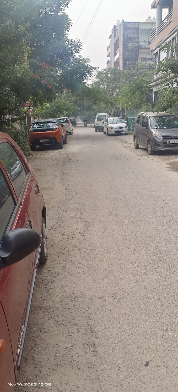  Parking, gyan khand i 3 Bedroom 1050 Sq.Ft. Builder Floor In Gyan Khand I Ghaziabad 9785867