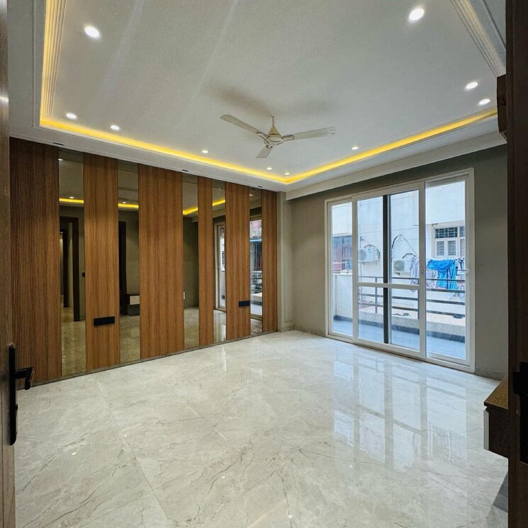 Room, anant-raj-the-estate-residences 4 Bedroom 460 Sq.Yd. Builder Floor In Sector 63a Gurgaon 9786011