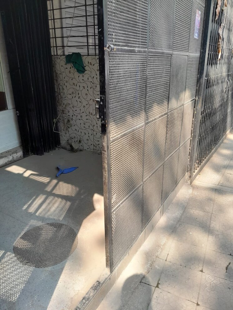 Bathroom, kanakia-discovery Commercial Shop 225 Sq.Ft. In Borivali East Mumbai 9786059