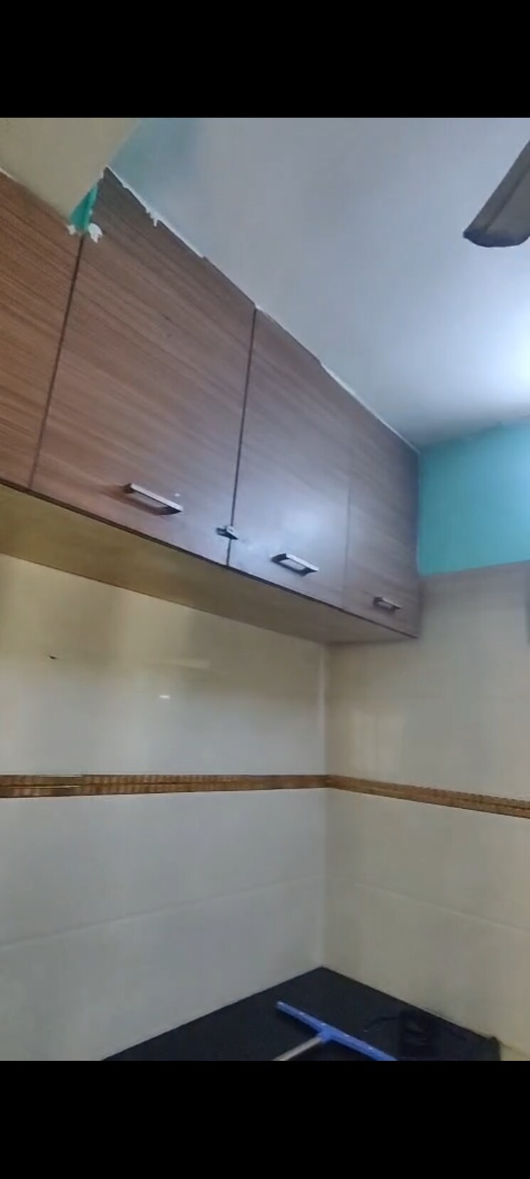 undefined, kurla west 1 Bedroom 500 Sq.Ft. Apartment In Kurla West Mumbai 9786047