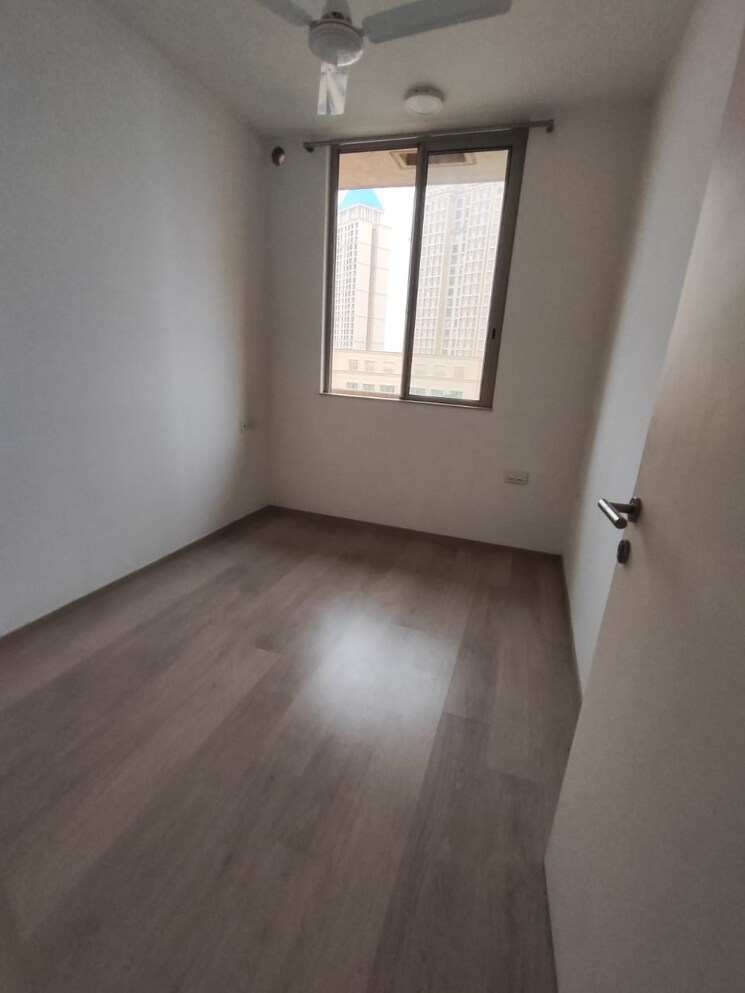 Room, hiranandani-cardinal 2.5 Bedroom 980 Sq.Ft. Apartment In Ghodbunder Road Thane 9786044