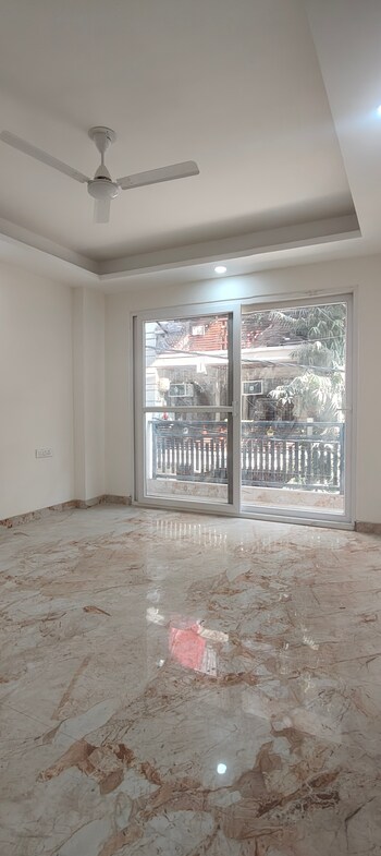 4 BHK Builder Floor for Rent in Chattarpur, Delhi