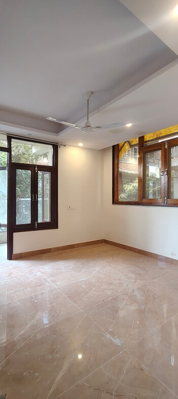 3 BHK Builder Floor for Rent in Chattarpur, Delhi