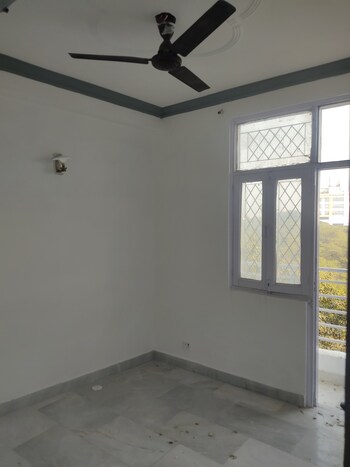1 BHK Builder Floor for Sale in Panchsheel Vihar, Delhi