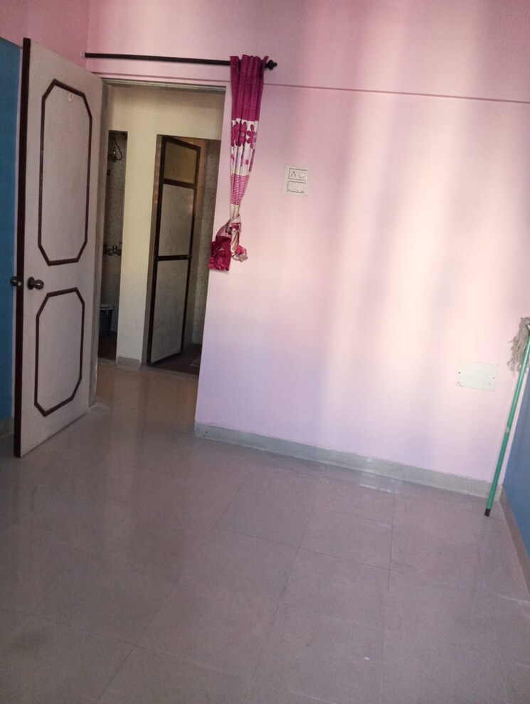 Room, puranik-city-phase-iii 1 Bedroom 420 Sq.Ft. Apartment In Ghodbunder Road Thane 9786599