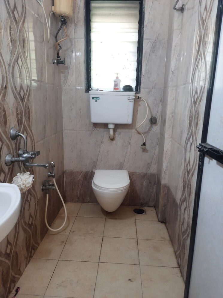 Bathroom, classic-enclave 2 Bedroom 800 Sq.Ft. Apartment In Santacruz East Mumbai 9786832