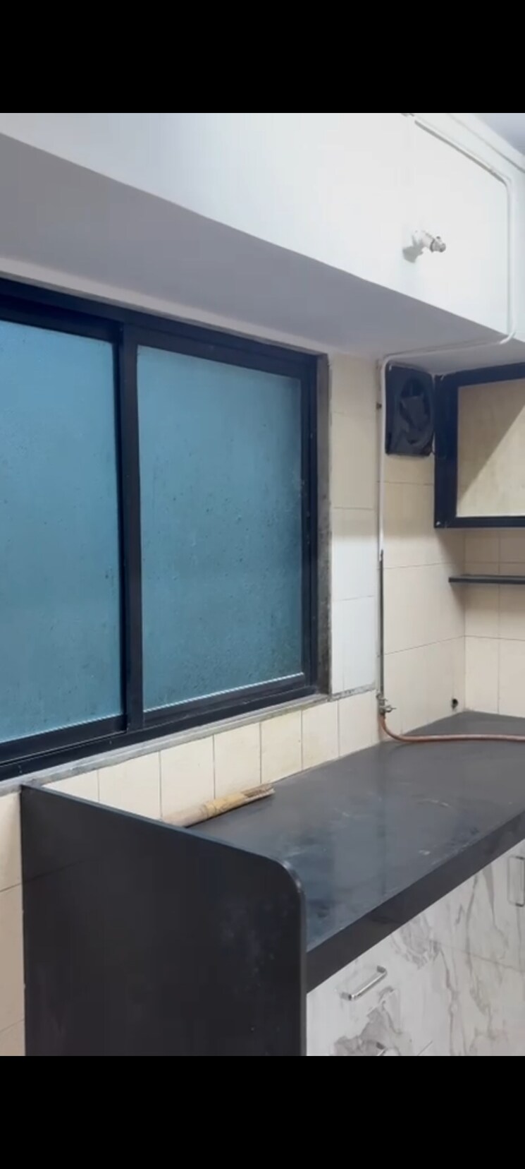 Kitchen, vile parle east 1.5 Bedroom 600 Sq.Ft. Apartment In Vile Parle East Mumbai 9786851