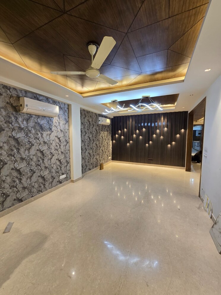 Living Room, hong-kong-bazaar 4 Bedroom 2000 Sq.Ft. Builder Floor In Sector 57 Gurgaon 9786893