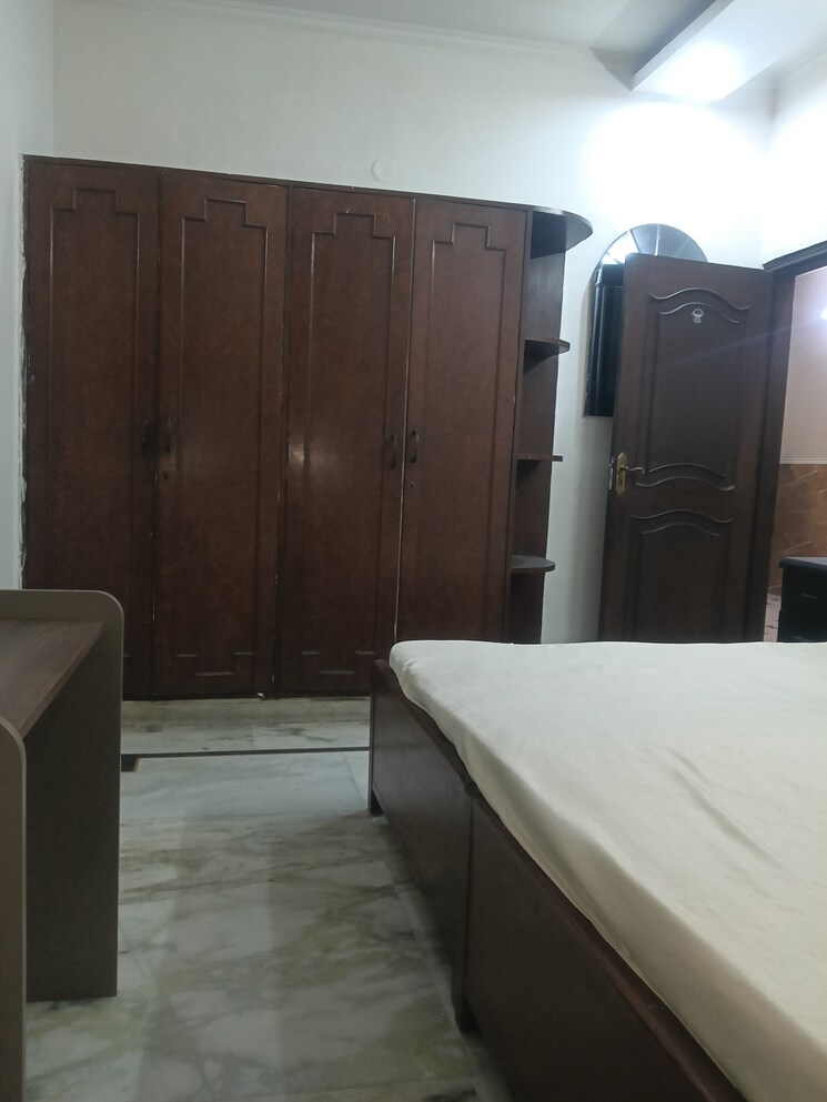 Bedroom, east of kailash 2 Bedroom 1300 Sq.Ft. Builder Floor In East Of Kailash Delhi 9787269
