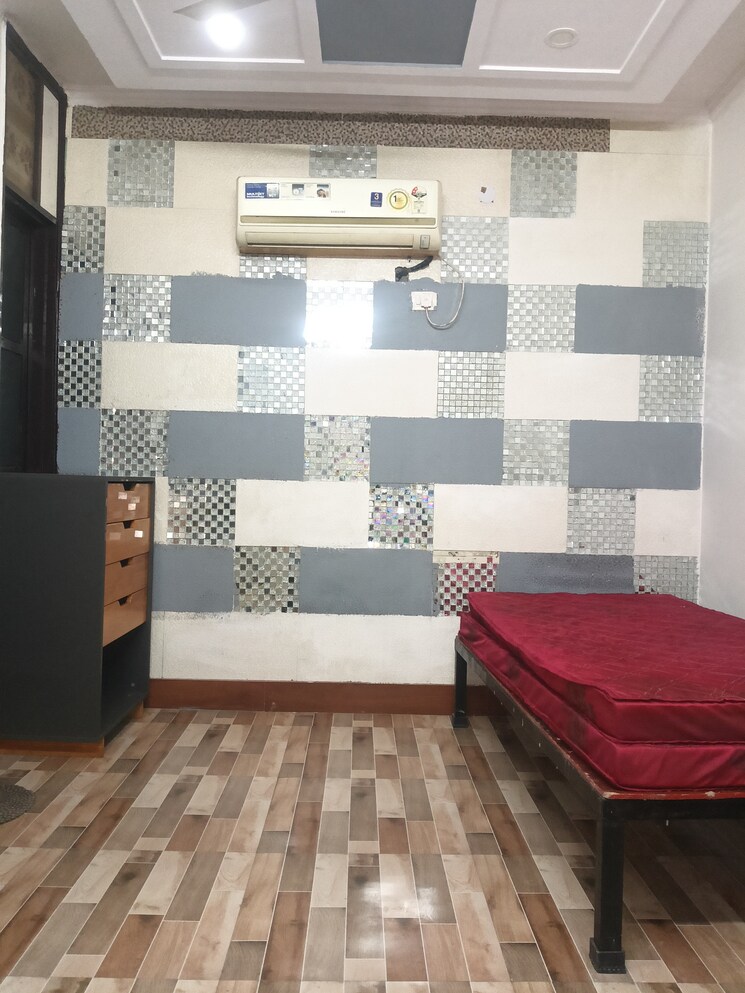 Bedroom, east of kailash 2 Bedroom 1300 Sq.Ft. Builder Floor In East Of Kailash Delhi 9787269