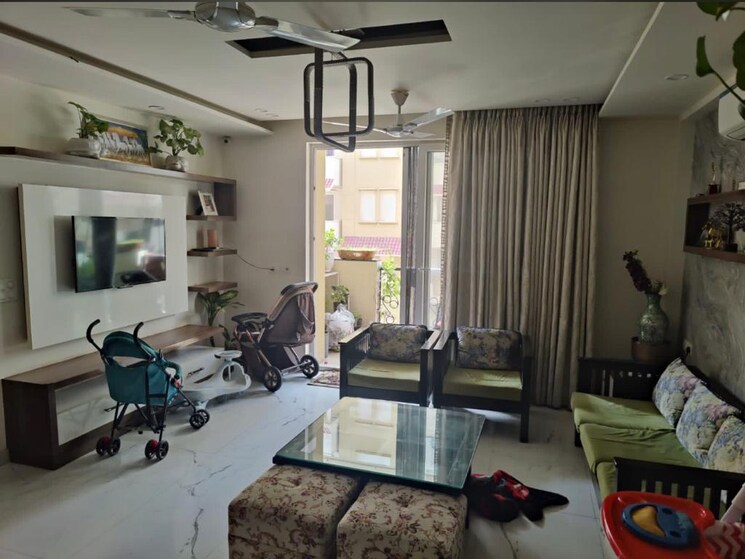 Living Room, emaar-emerald-floors-premier 3.5 Bedroom 1600 Sq.Ft. Apartment In Sector 65 Gurgaon 9787314