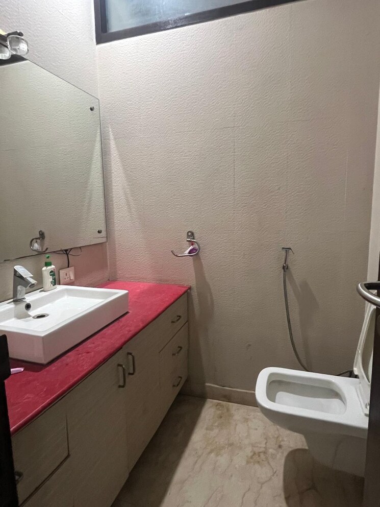 Bathroom, panchsheel park 4 Bedroom 500 Sq.Yd. Builder Floor In Panchsheel Park Delhi 9787389