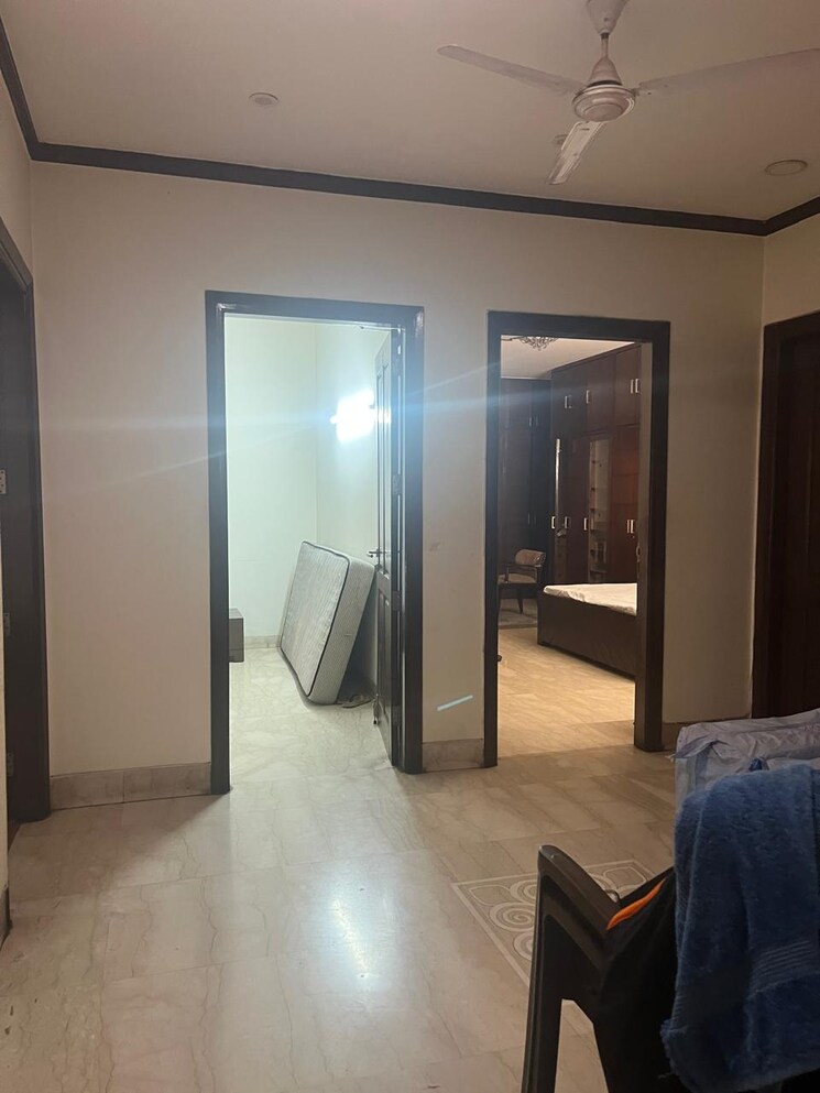 Room, panchsheel park 4 Bedroom 500 Sq.Yd. Builder Floor In Panchsheel Park Delhi 9787389